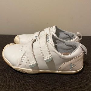 Plae girls leather sneakers